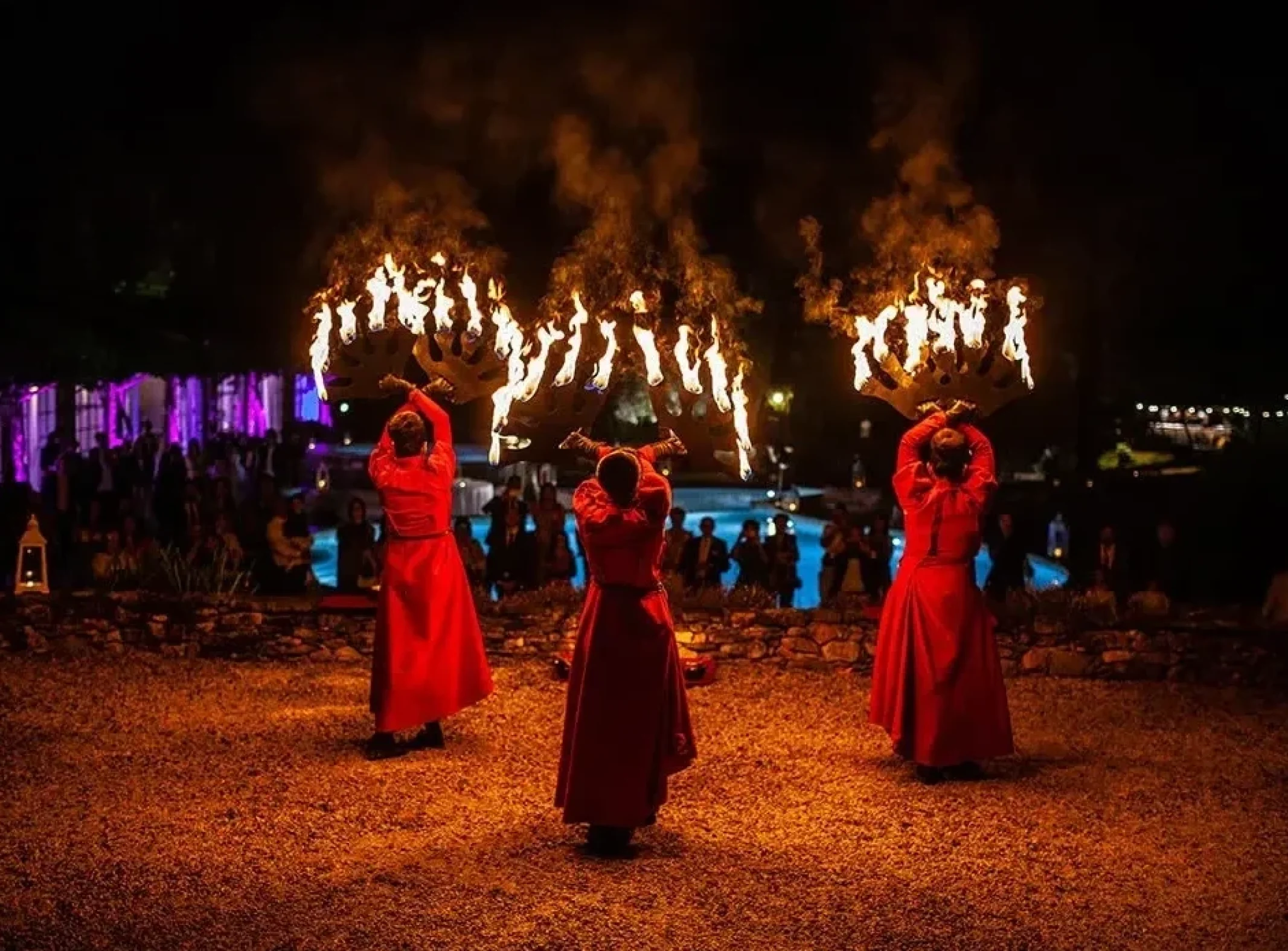 Format Artistici di Spettacolo di fuoco Lumen Invoco per matrimoni ed eventi aziendali. Lumen Invoco